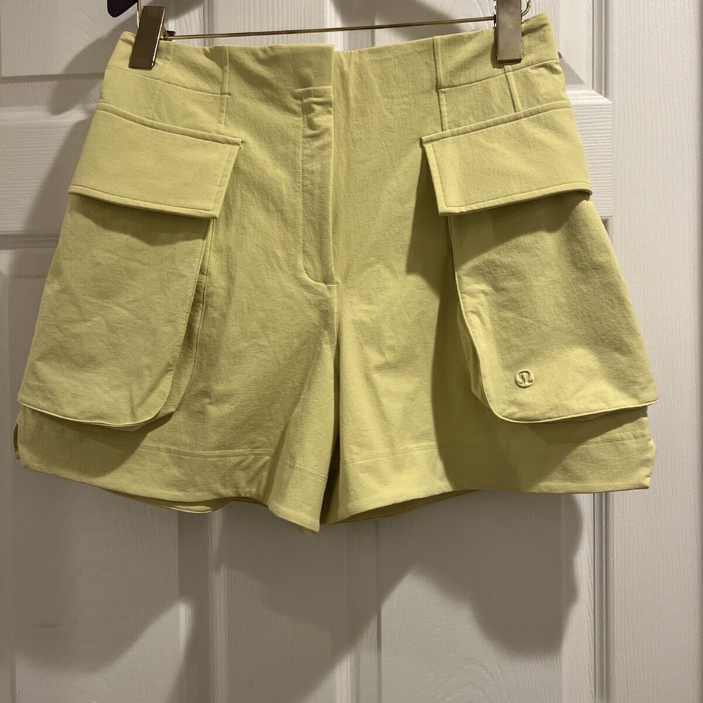- Lululemon women’s relaxed fit 4 inches short